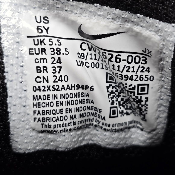 Nike Shox R4 GS Triple Black Shoes Youth Size 6Y Womens Size 7.5 CW2626-003 New - Picture 4 of 10